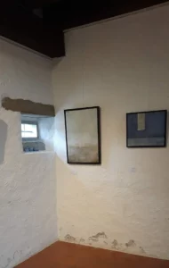 Tableaux de Marianne Maillefer présentés lors de l’exposition au Kiwanis Club de Rolle en 2024.